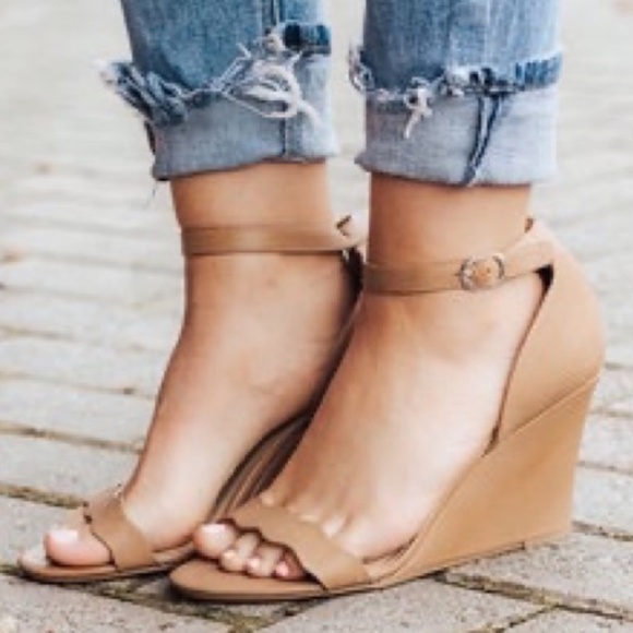 Mauve Blush Wavy Strap Wedge Heel Ankle Sandal - Picture 2 of 5